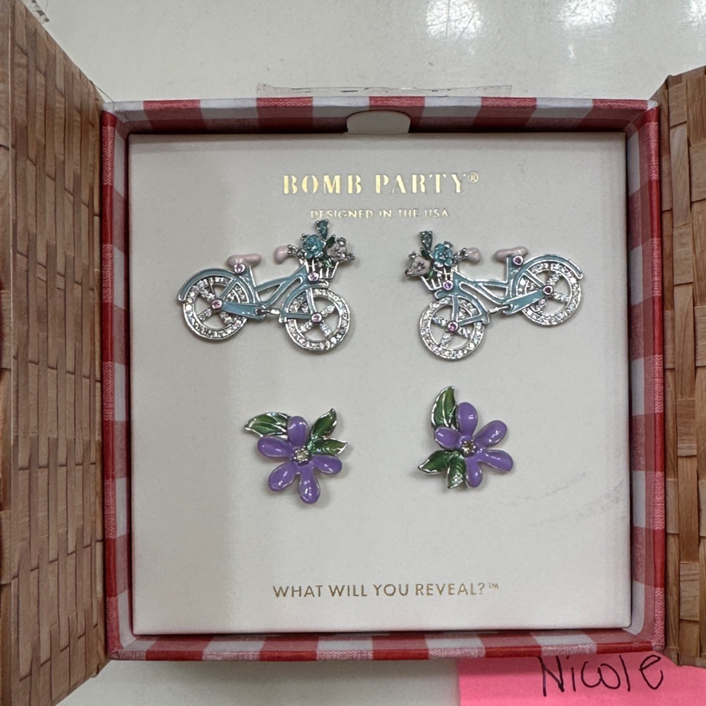 Bomb Party Market Fresh Southern Summertime Bicycle and Flowers in Rhodium
